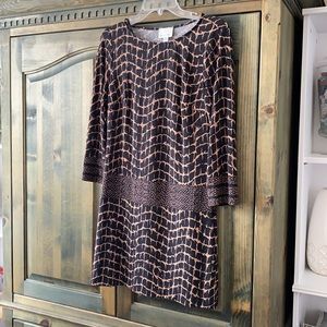 New dress without tag. Size 4P. Black and Tan